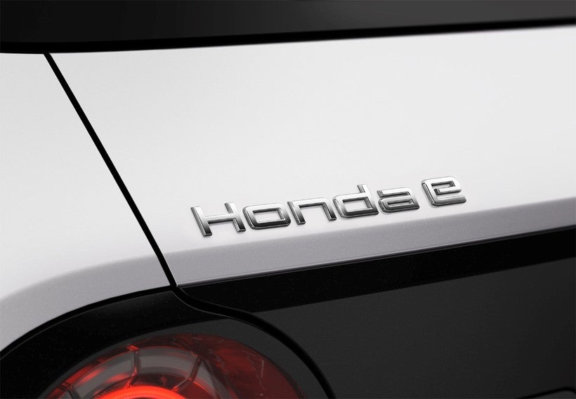 Honda e Advance Llantas 17