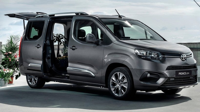 Proace City Family L2 1.5D 7pl. Active
