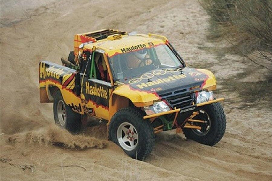 Prieto, al Dakar 2006 de nuevo en su buggy