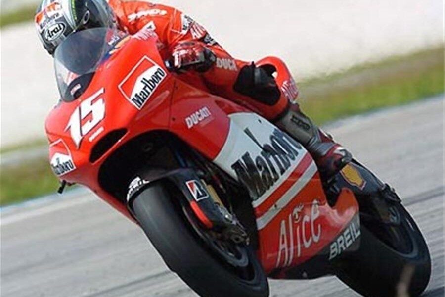 Gibernau con la Ducati el más rápido en los entrenamientos previos