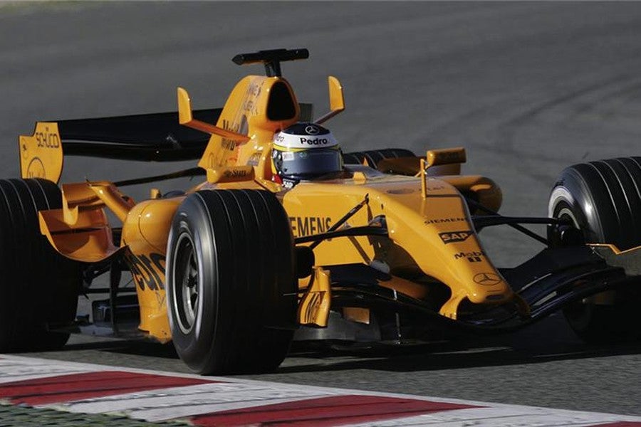 De la Rosa estrena el nuevo McLaren en Montmeló