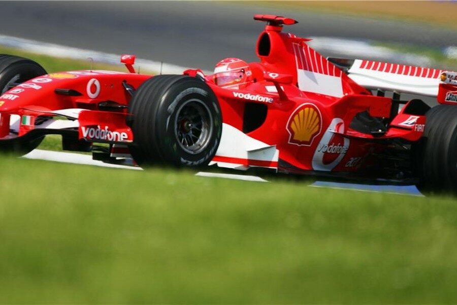 Schumacher primero y Alonso sexto en la última sesión libre