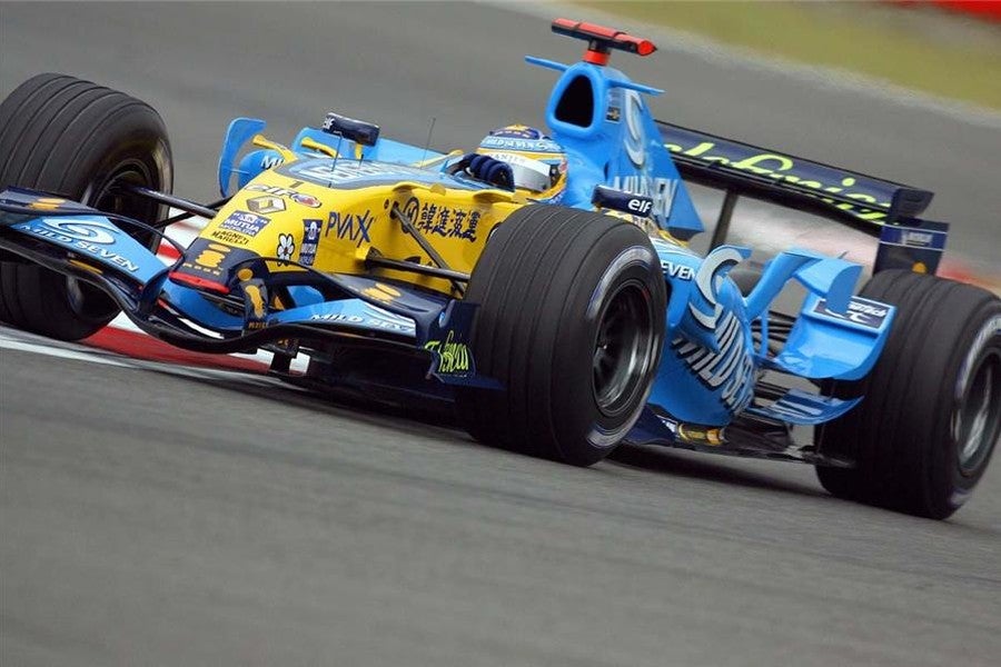 Wurz consigue el mejor tiempo en segunda sesión, Alonso el sexto