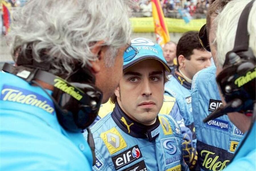 Alonso: hay que acabar las dos carreras y por delante de Schumacher