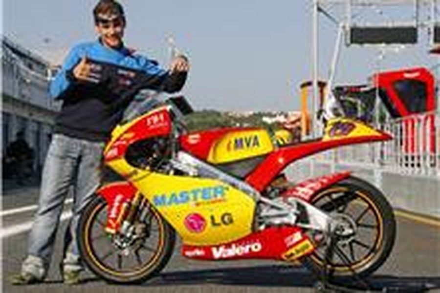 Álvaro Bautista estrena moto en Estoril