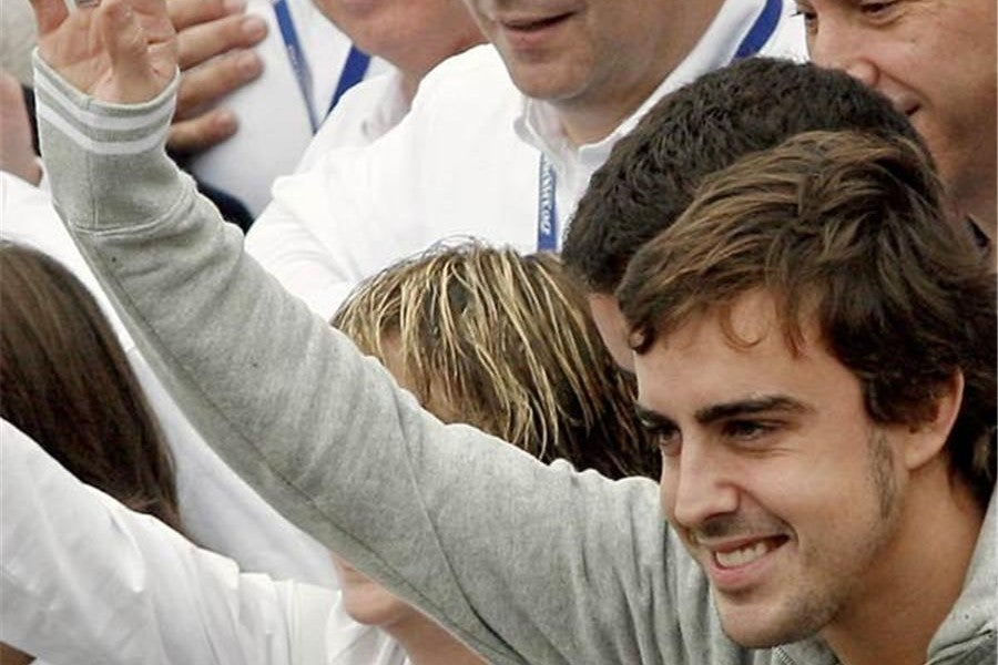 Alonso declara que en caso de un nuevo GP prefiere correr en Valencia que un circuito urbano