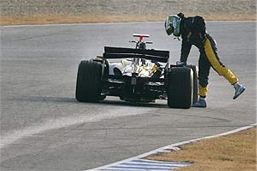 Fisichella estrenó en Jerez el nuevo Renault R27