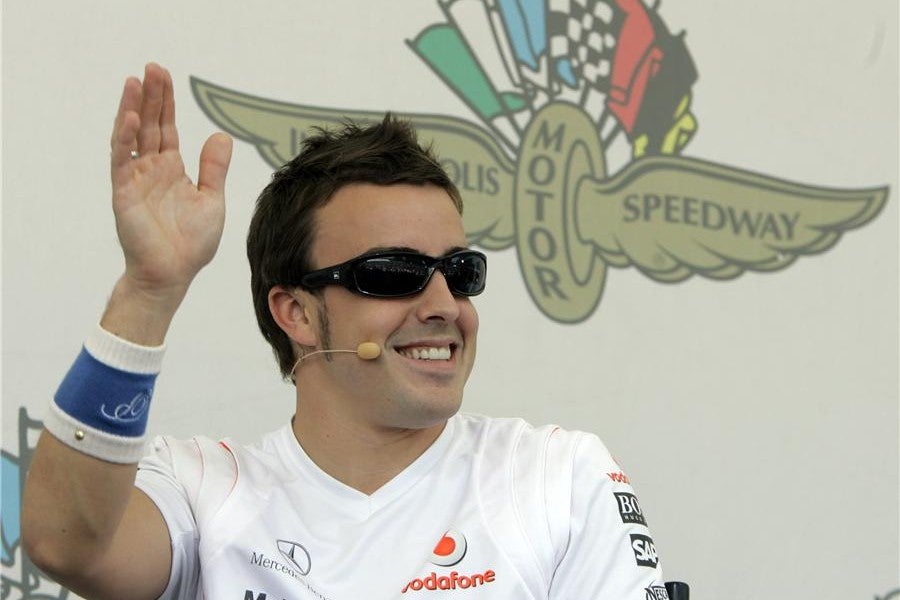 Alonso: “No hay guerra civil”