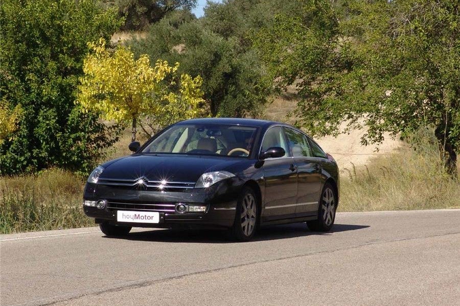 Citroën C6 vs Volkswagen Phaeton