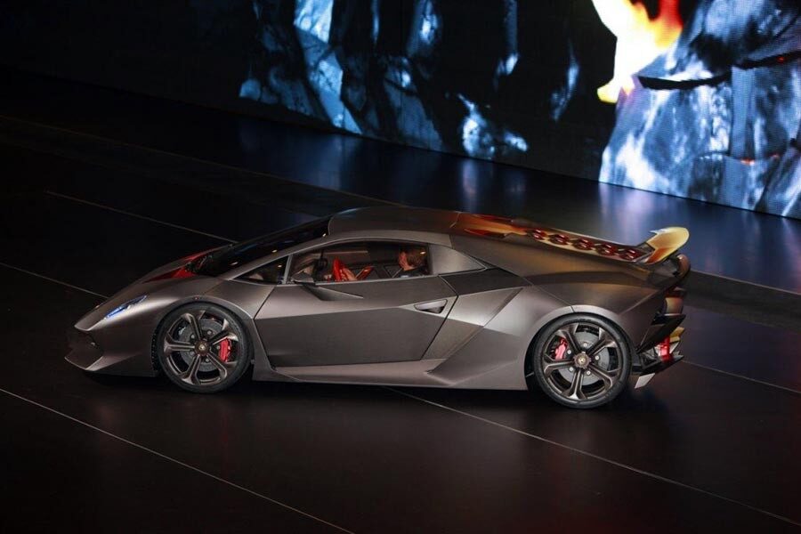 El Lamborghini Sesto Elemento no es un coche de calle