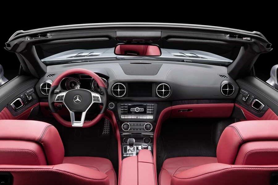 Así será el interior del nuevo Mercedes SL, que será presentado en el Salón de Detroit.