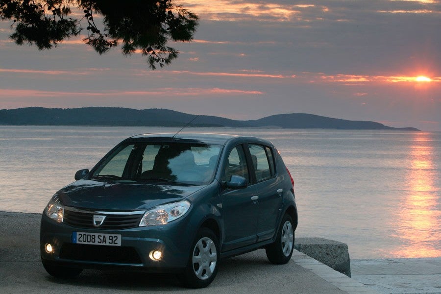 El precio y la utilidad en el uso diario son las mejores armas del Dacia Sandero.