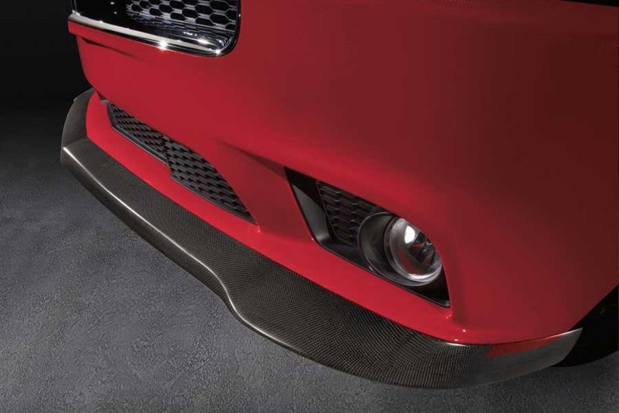 La fibra de carbono ha sido utilizada por los ingenieros de Mopar en diversas partes de la carrocería.