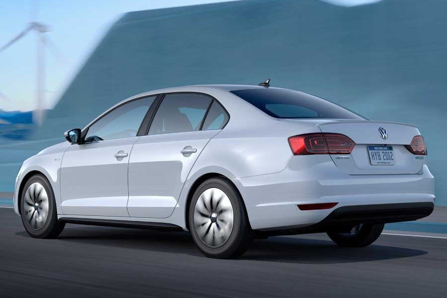 Estéticamente, el Jetta Hybrid es prácticamente igual que la versión convencional.
