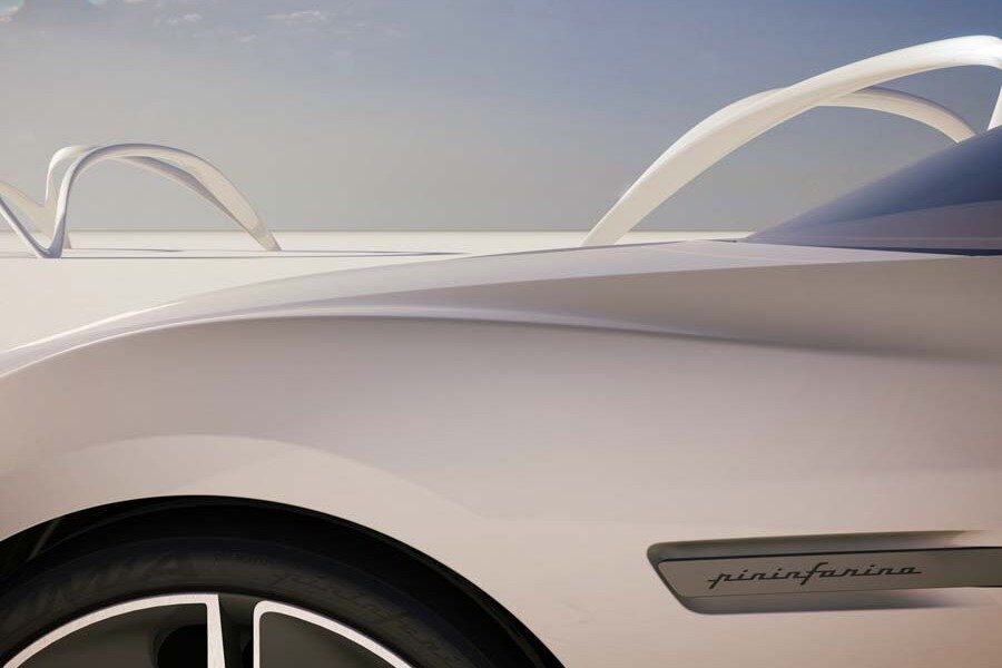 Pininfarina Cambiano: diseño futurista, elegante y deportivo.