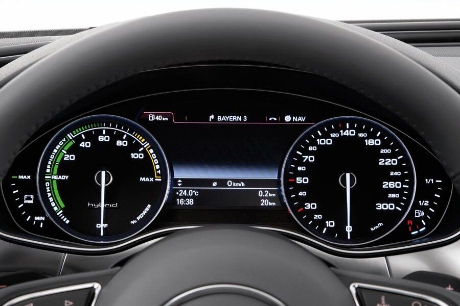 El Audi A6 Híbrido cuenta con un motor de gasolina de 211 CV y otro eléctrico de 54 CV.