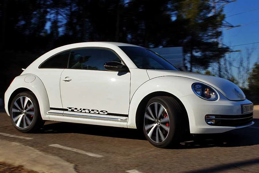 El comportamiento del chasis del Beetle Turbo es totalmente neutro. Fácil de conducir. Foto: Jordi Villanueva