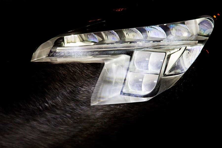 Los faros principales pueden conservar la forma de ala delta de las luces diurnas de Opel.