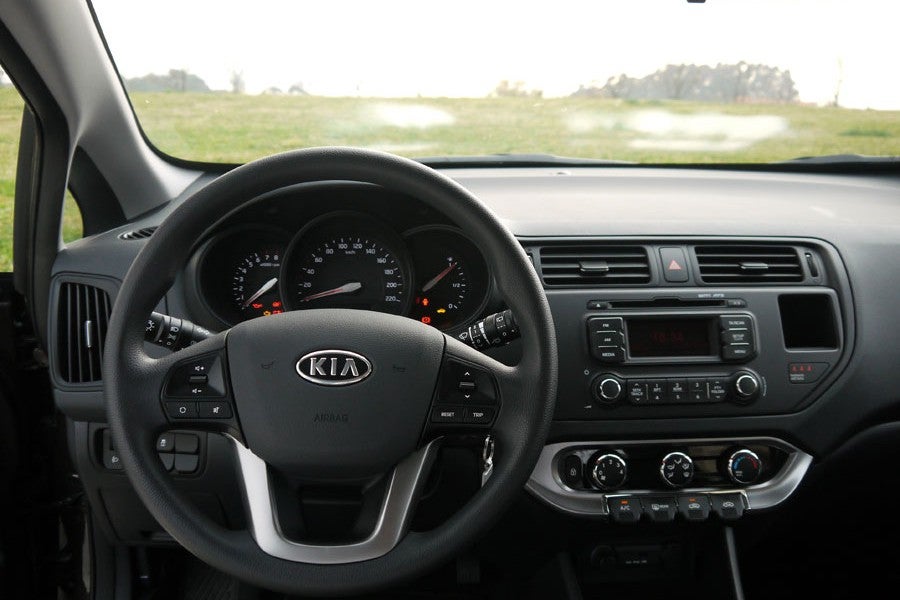 El puesto de conducción del Kia Rio es muy confortable.