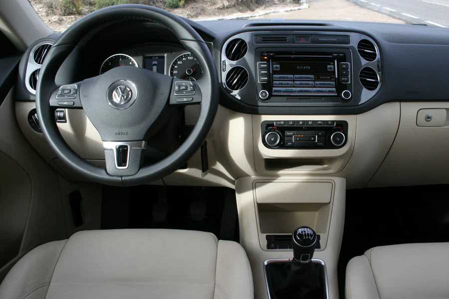 … Y éste, el del Volkswagen Tiguan 4×4. Fotos: Raúl de San Antonio.