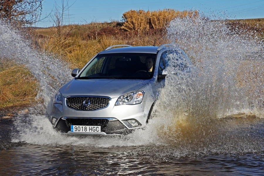 El Korando hace gala de unas cualidades off-road destacables. Foto: Jordi Villanueva.