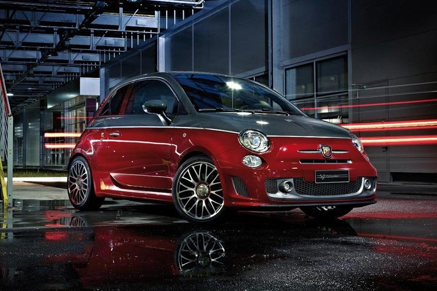 Nuevos colores y más equipamiento por menos precio son las señas de identidad de estas dos ediciones especiales de Abarth.