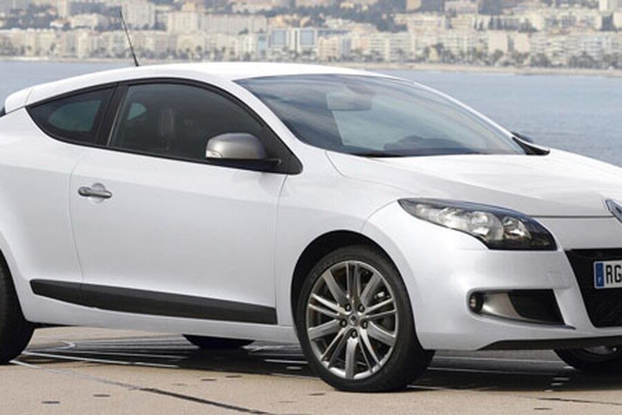 El Renault Megáne continúa siendo el modelo más vendido en España.