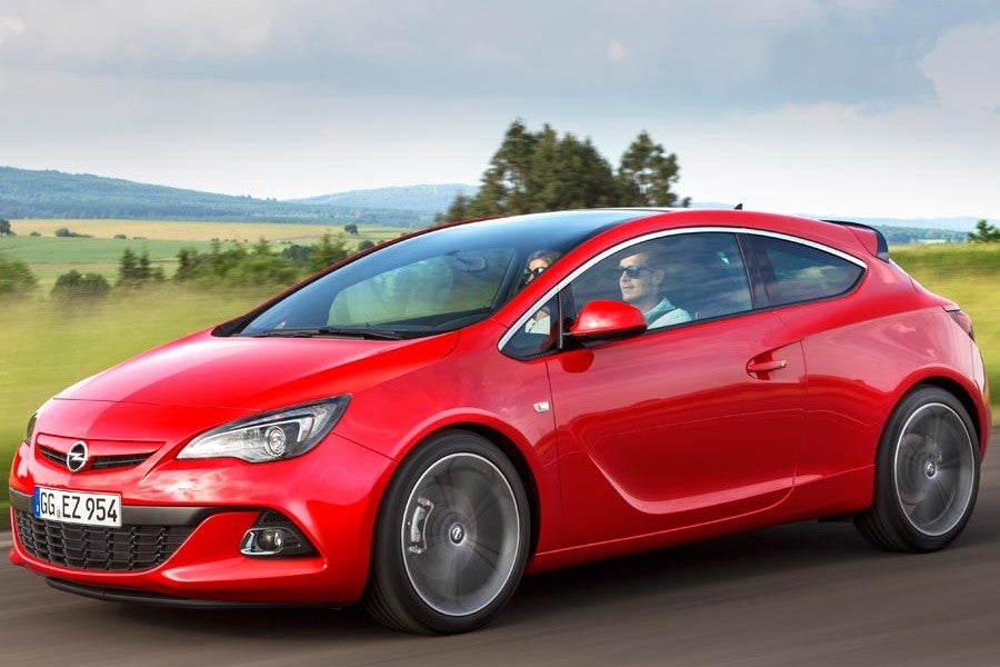 El motor BiTurbo de Opel tiene 195 CV y gasta menos de 5 litros a los 100 km.