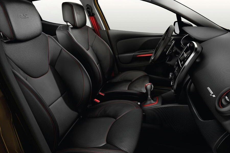 El interior del nuevo Renault Clio RS está repleto de detalles exclusivos Renault Sport.
