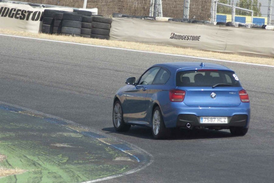 El nuevo BMW Serie 1 3 puertas en acción.
