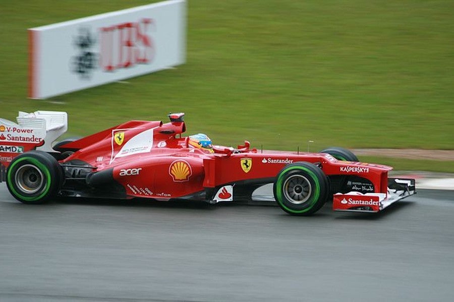 Alonso sigue vivo en el campeonato.