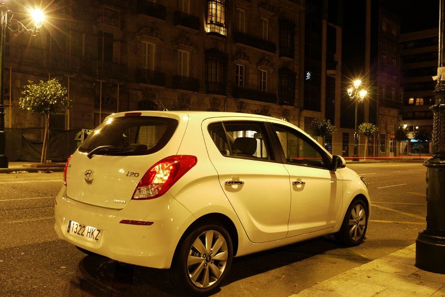 El i20 se mueve muy bien en el tráfico urbano.