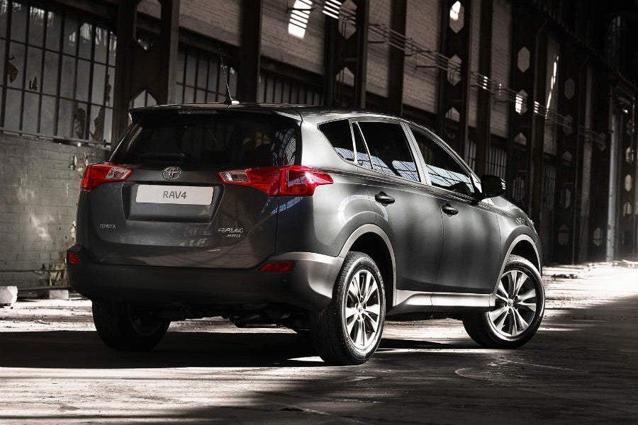 El nuevo Toyota RAV4 se presenta en el Salón de Los Ángeles.