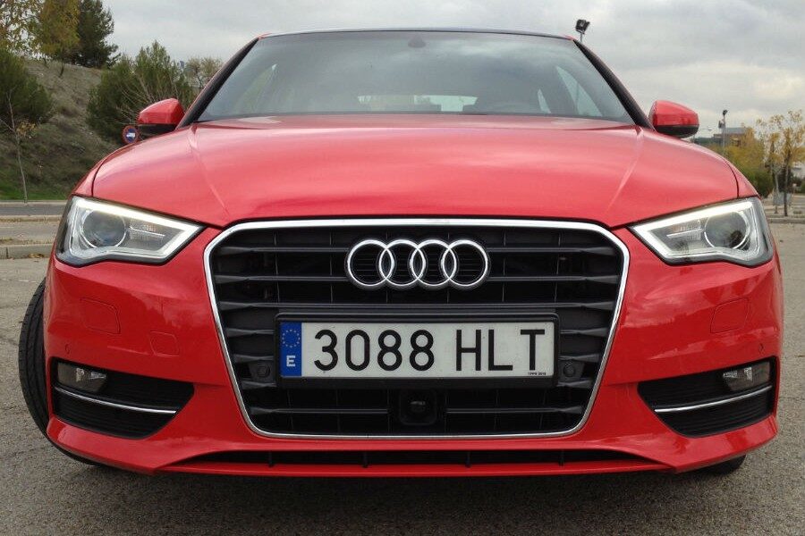 El nuevo Audi A3 adopta la nueva parrilla hexagonal de la marca.
