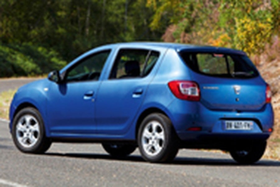 El Dacia Sandero fue el coche más vendido en enero.
