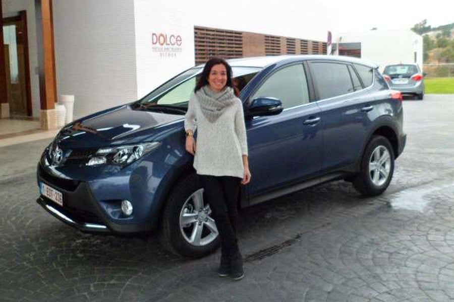 Hemos probado el nuevo Toyota RAV4 por carreteras muy viradas.