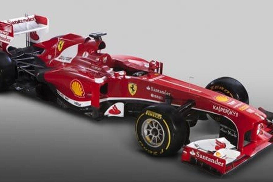 Alonso probará el F138 a un mes de iniciarse la competición.