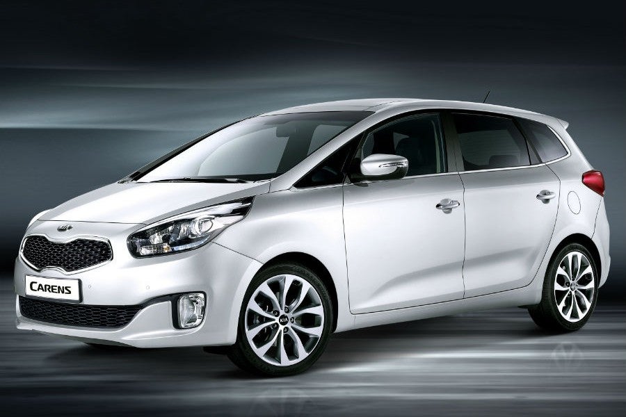El nuevo Kia Carens adopta la nueva imagen de la marca asiática.