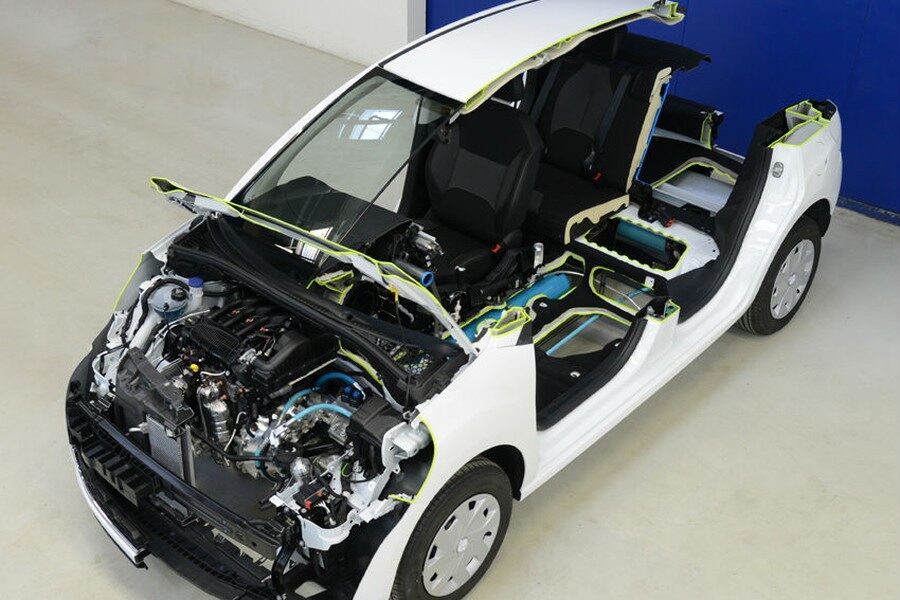 El Peugeot Hybrid Air homologa un gasto de combustible de 2 litros cada 100 km.