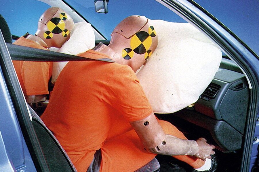 El problema afecta al airbag del acompañante.