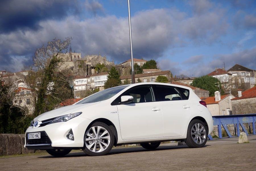 The second generation of the Auris HSD is available from 6,000 euros.