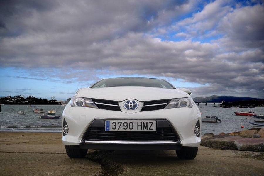 El frontal del Auris tiene la nueva imagen de la marca.