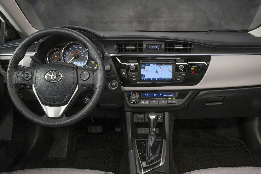 El interior del Toyota Corolla Sedán ha sido rediseñado.