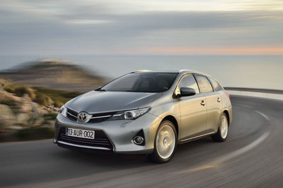 Además de la versión híbrida, el Toyota Auris Touring Sports cuenta con dos motores diésel y uno de gasolina.