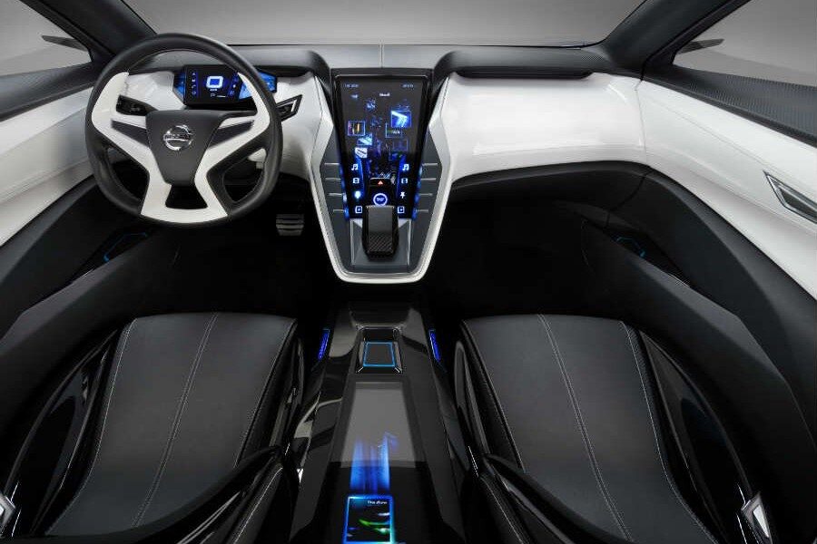 El interior del Nissan Friend-Me Concept es un conjunto tecnológico de última generación.
