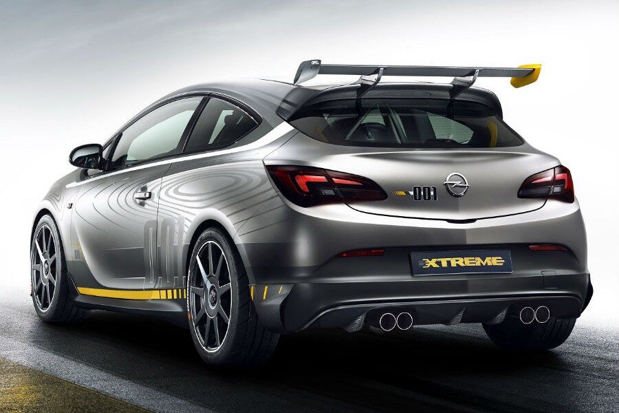 La zaga del Opel Astra OPC Extreme es espectacular.