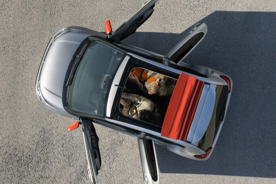 Todas las versiones del nuevo Citroën C1 podrán convertirse en descapotables.