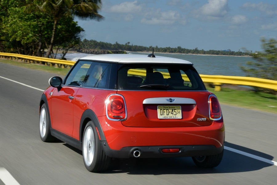 El nuevo Mini cuenta con hasta 5 colores nuevos para la carrocería.