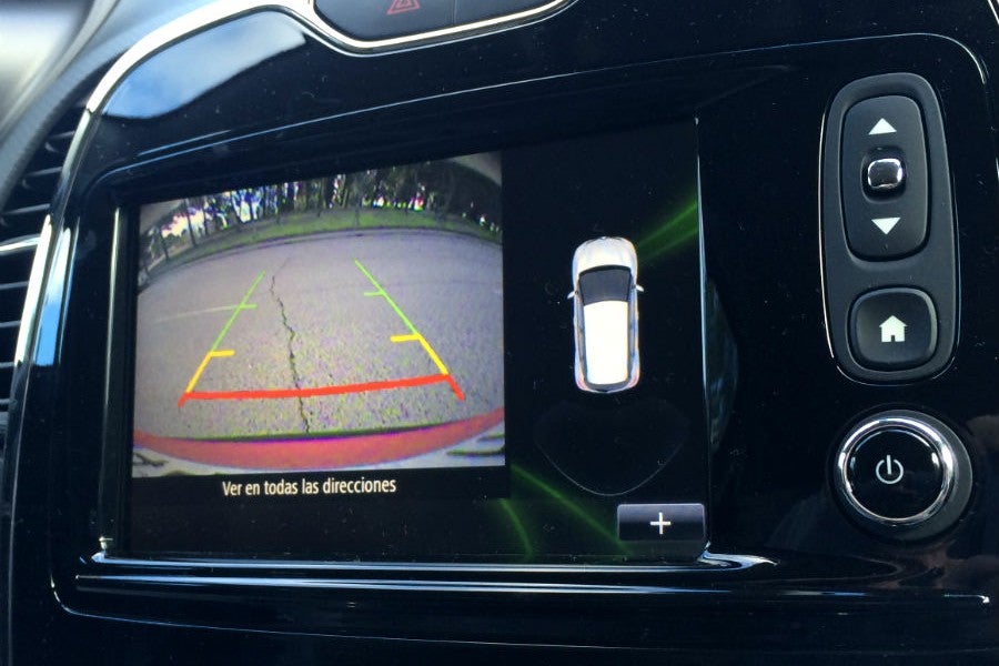La cámara de visión trasera funciona a las mil maravillas en el Renault Captur.