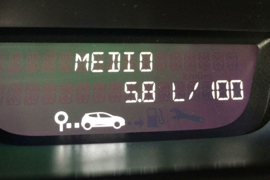 La cifra de consumo medio del Renault Captur con el motor diésel de 90 CV no alcanza los 6 l/100 km.